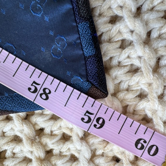 VINTAGE GUCCI Men’s Silk Neck Tie Made In Italy Abstract -58” - Picture 10 of 10